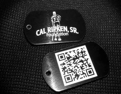 Wie passt die Lasermarkierungsmaschine die Tiefe des QR-Codes an?